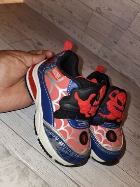 Marvel Kids Blue & Red Spider-Man Light-Up Sneakers
